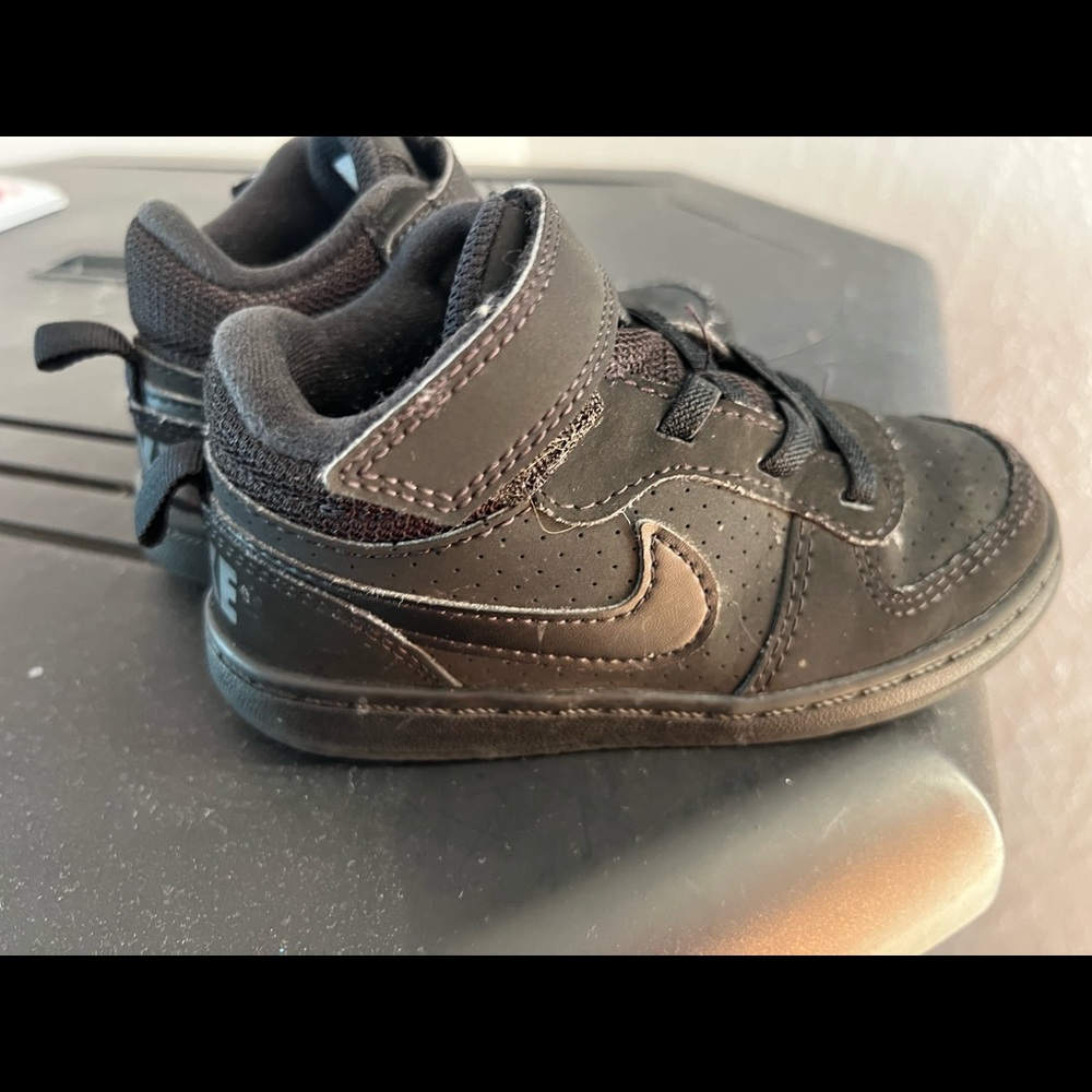 Toddler 9 Nike All black
